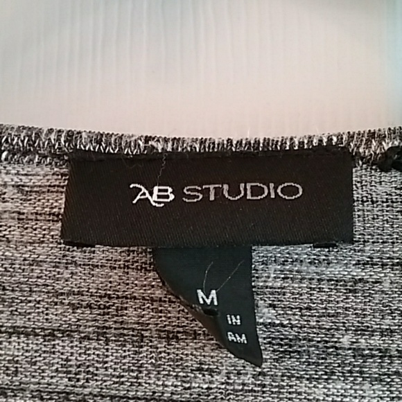 Womens AB studio asymmetrical top size M - Picture 2 of 4